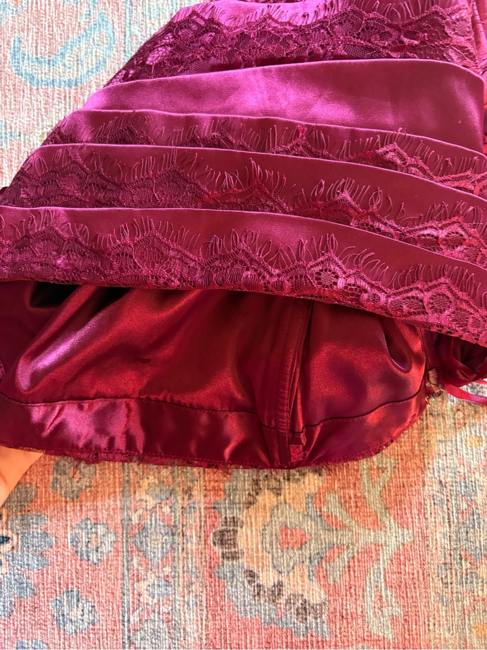 Silk and Lace Corset top with boning - Picture 13 of 13